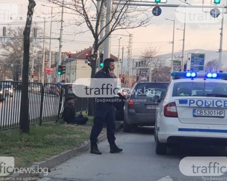 Спипаха 21-годишна с хероин зад волана в Кърджали