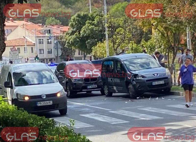 Шофьорка е пострадала при инцидента на пешеходна пътека Пловдив