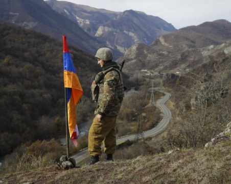 Азербайджан иска изтегляне на арменските сили от Нагорни Карабах