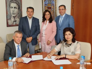 Ректори от Пловдив и Бургас подписаха меморандум за сътрудничество