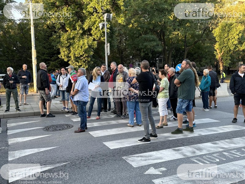 Жители в Кючука блокираха булевард, изпълнителите обещаха ремонтът да приключи на 1 ноември