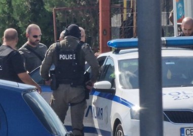 Арестуваха въоръжения мъж който барикадира в Стара Загора След преговори