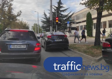 Паркирането преди светофари в Пловдив се превърна в честа практика