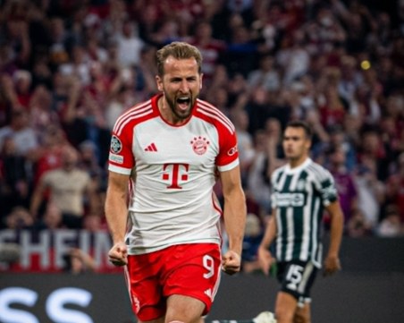 Байерн Мюнхен взе зрелище със 7 гола срещу Юнайтед, Арсенал се завърна с впечатляваща победа в ШЛ