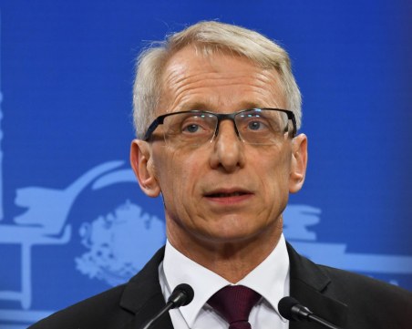 Денков: Искам да се извиня на всички в земеделския сектор, които обидих с думата „терористи”