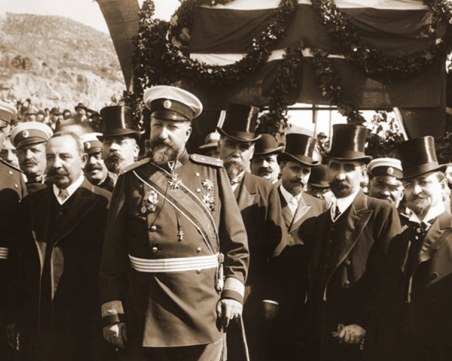 На този ден: Обявена е Независимостта на България