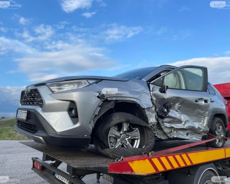 Само за денонощие: Двама са загинали на пътя, 18 са ранени