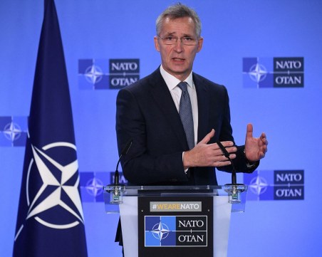 Столтенберг: Украйна спешно се нуждае от системи за ПВО