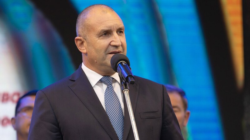 Радев: Липсва активна политика на кабинета за Шенген