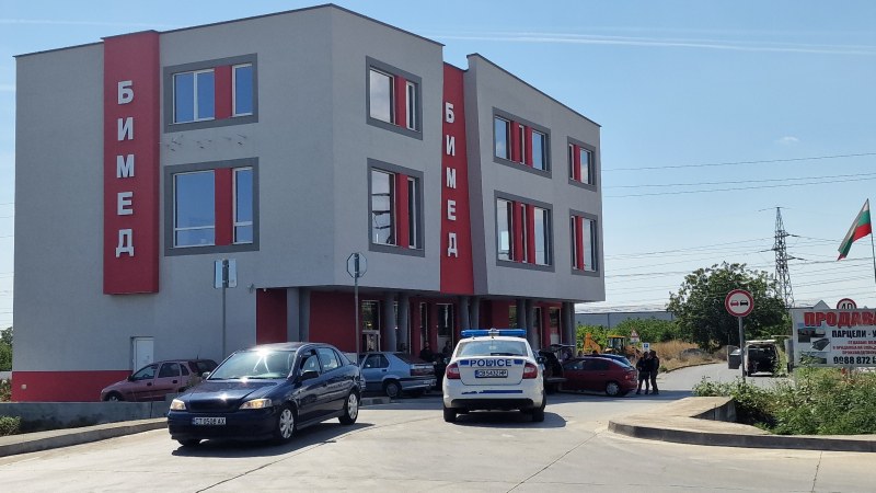 50-годишен мъж простреля двама души в Стара Загора. Нападението е