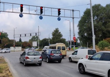 Кръговото кръстовище на бул Дунав и Цар Борис III Обединител  се затваря