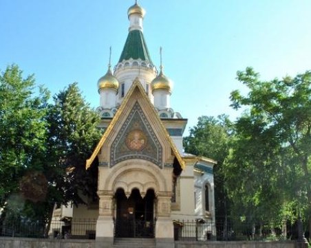 България експулсира висш руски духовник