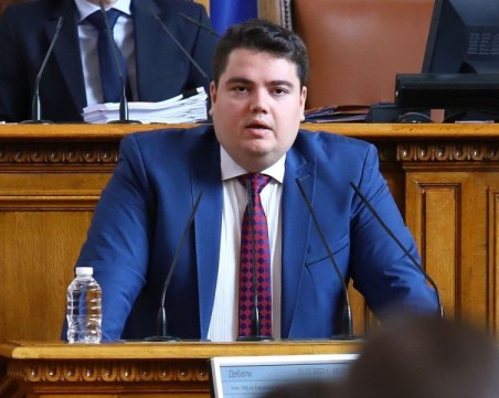 Стою Стоев: Оставката на Атанасов е протест