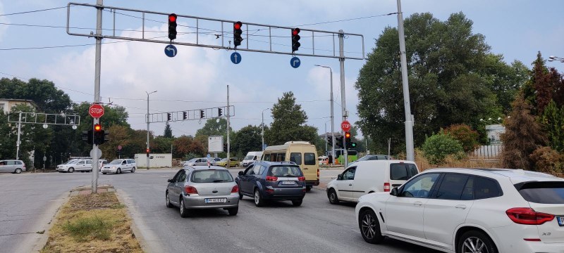 Кръговото кръстовище на бул. Дунав и Цар Борис III Обединител се затваря