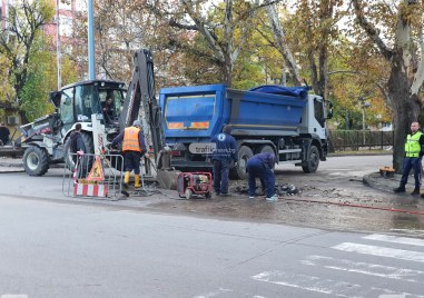 Десетки домакинства в Пловдив и областта останаха на сухо днес заради аварии