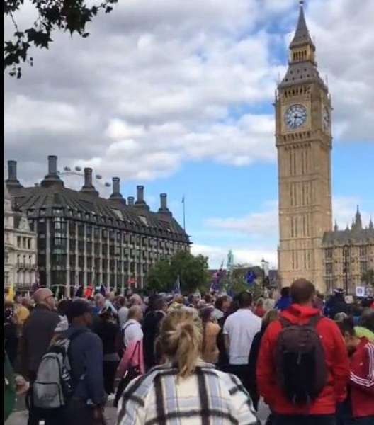 Хиляди на протест в Лондон срещу Брекзит