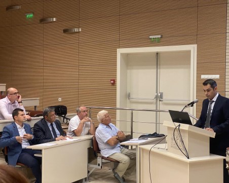 Хирургът д-р Гигов защити дисертация в МУ, журито я нарече 