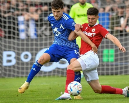 Смениха датата на ЦСКА - Левски, промяна в мачове и на пловдивските отбори