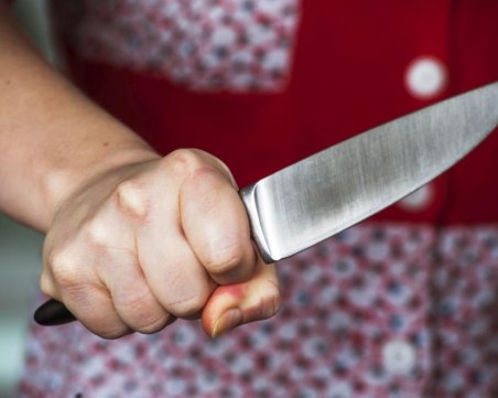 Жена от Стамболийски намушка с нож своя съгражданка в Бургас