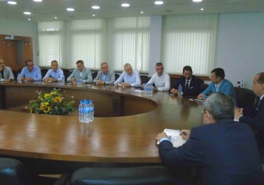 Областният управител на област Пловдив Илия Зюмбилев се срещна с