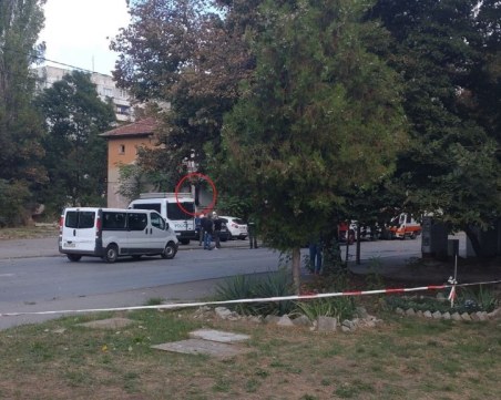 Братът на барикадиралия се в София: Той се отказа от живота