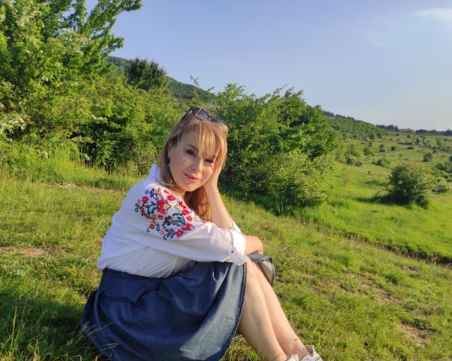 Мира Добрева: Моля се да бъда отново в недрата на планината