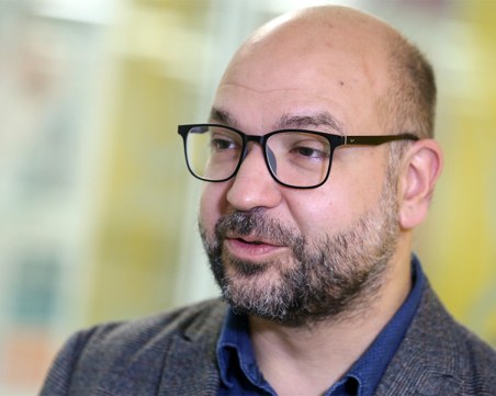 Политолог: Сглобката изглежда стабилна, местните избори няма да я счупят