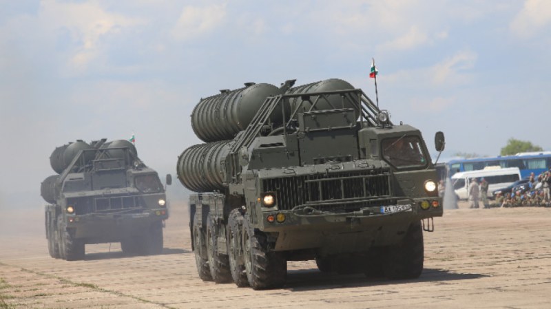 България ще изпраща дефектни ракети на Украйна