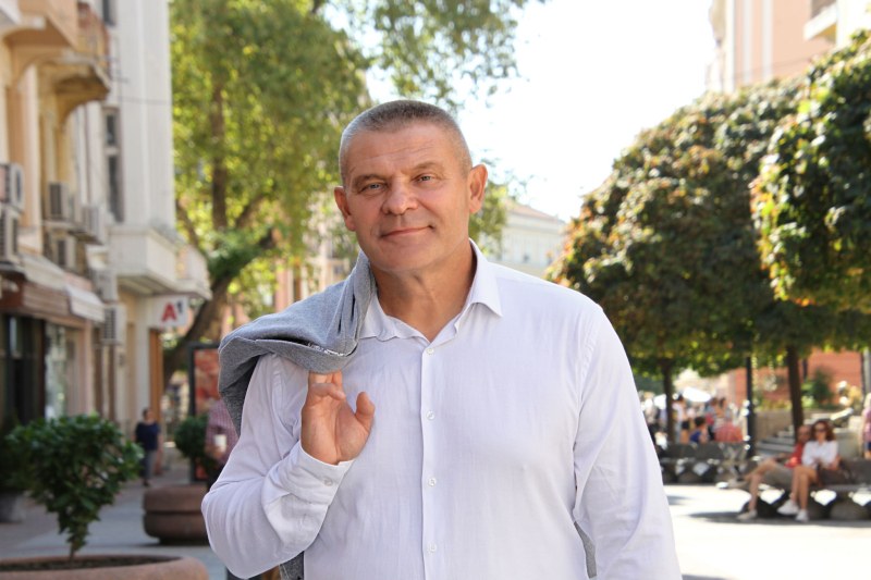 Журналистът Руси Чернев влиза в битката за Пловдив със силен отбор съмишленици