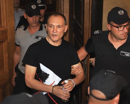 Божков е платил задълженията си към държавата, наложените обезпечителни мерки са отменени