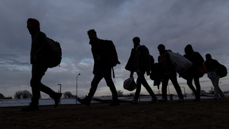 Осуетен е опит на 122 нелегални мигранти да преминат през българо-турската граница