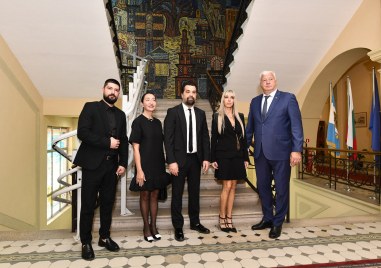 Дизайнерът на коси Мунир се срещна с кмета на Пловдив