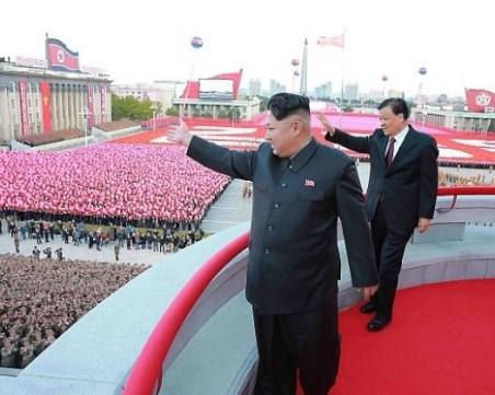 Северна Корея вписа в конституцията си, че е ядрена сила