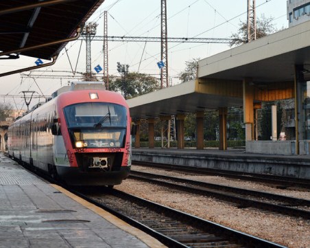 Нова информационна система ще планира управлението на влаковете в страната