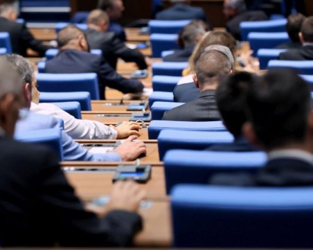 Парламентът създава комисия за контрол върху еврофондовете