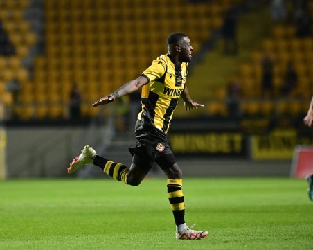 Хеттрик на Бароан и нов гол на Ивелин Попов изведе Ботев до победа в Битката за Тракия