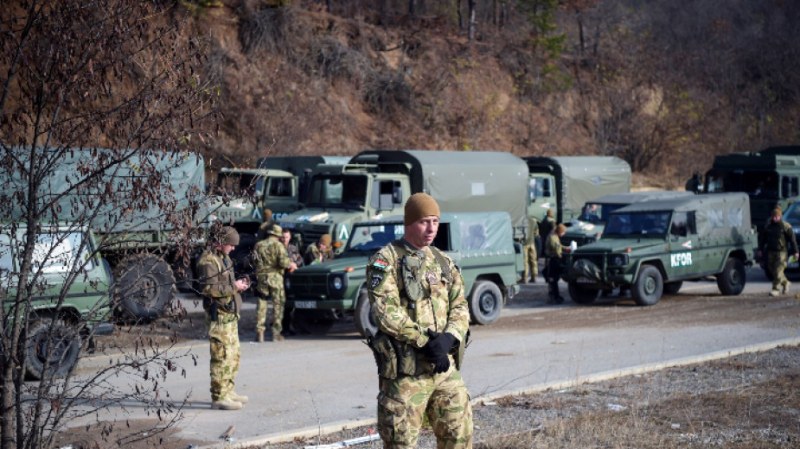 Съединените щати призоваха Сърбия да изтегли войските, които е струпала