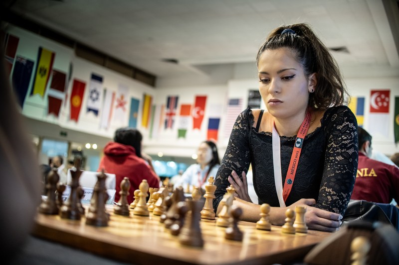 Снимка: Новото чудо на българския шах Белослава Кръстева загуби финала на Световното до 20 години