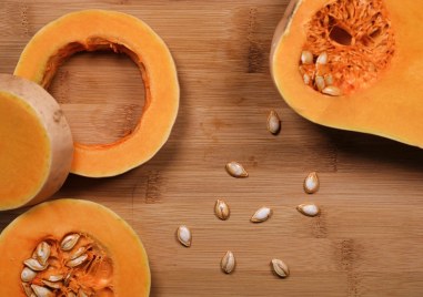 Необходими продукти пюре от тиква  120 григин  1 ч л сух чесън  1