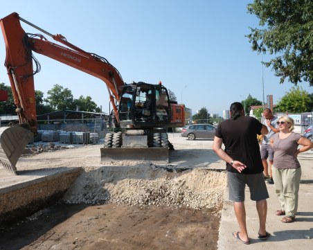 Строителните дейности на Брезовско шосе пред угрозата да спрат заради  неизплатени пари