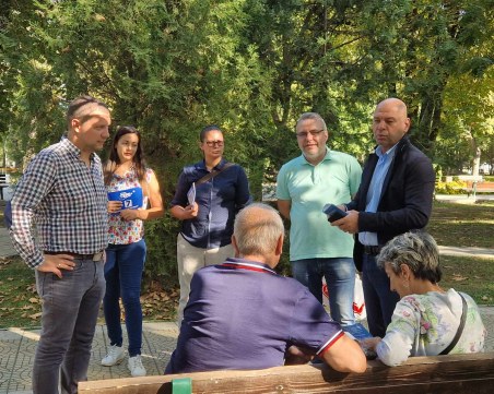 Жители на „Южен” поискаха от кандидатите на ГЕРБ край на транспортната блокада