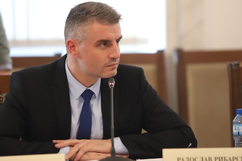 Рибарски: Споразумението за въглищните централи решава проблемите на бранша