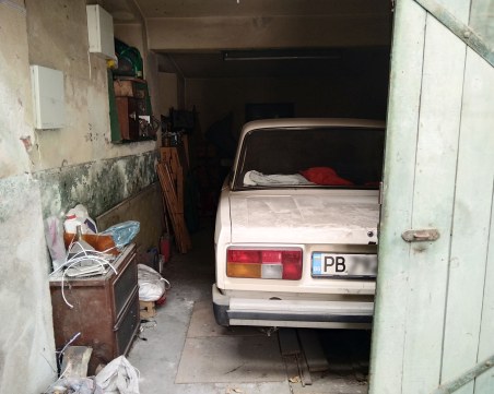 Прокуратурата проверява общинския служител на ПОИ, обвинен в афера с малък имот в Стария град