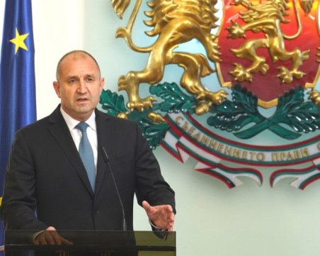 Радев: България категорично заклеймява атаките срещу Израел