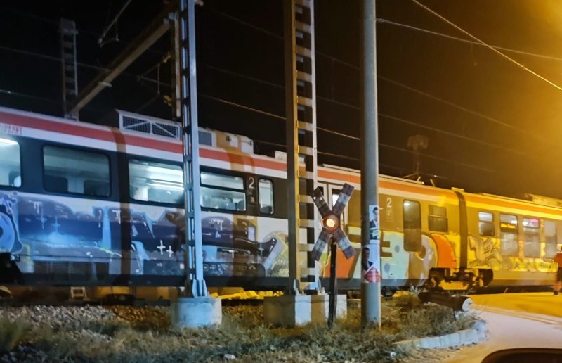 14-годишно момиче е блъснато от влак снощи край Скутаре