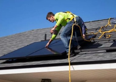 Колко дълго може соларният покрив да генерира електроенергия – това