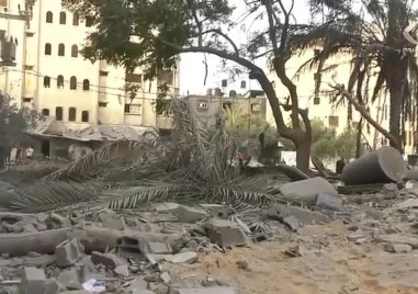Израелската армия по време на бомбардировките в центъра на ивицата