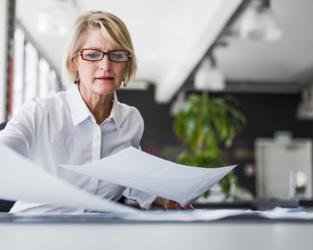 Фирми отказват да наемат жени над 50 години