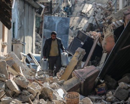 Над 2000 са вече жертвите на земетресенията в Афганистан