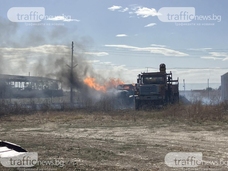 Селскостопански машини пламнаха край Калояново